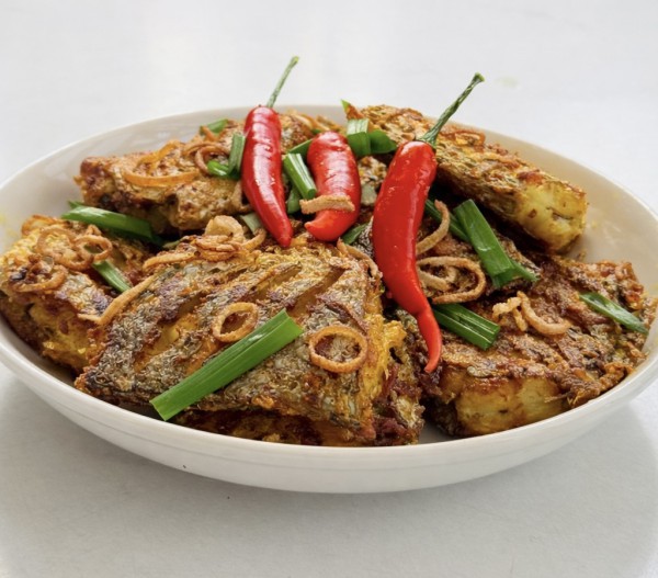 Cá hố chiên níu chân người xa xứ