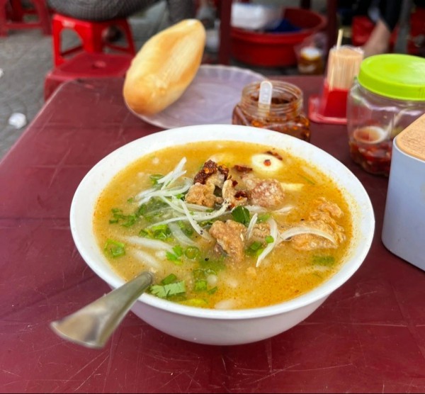 ”Càn quét” những tọa độ ngon - bổ - rẻ ở Huế chỉ với 10.000 đồng