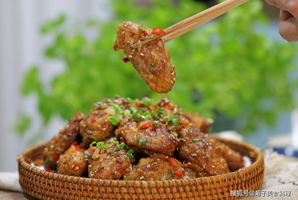 Cánh gà làm theo cách này vừa dọn lên mâm là hết sạch