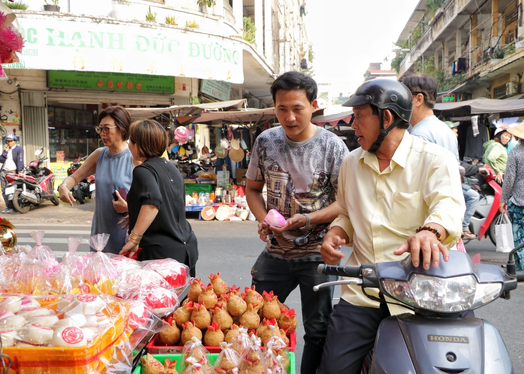 Chợ Lớn có chợ độc lạ chỉ 