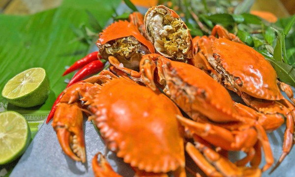 Cua yếm vuông Cà Mau: Đặc sản khiến dân sành ăn 