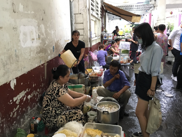 Hẻm ăn vặt 76 Hai Bà Trưng ở trung tâm TP.HCM đóng cửa: Tiếc nuối kỷ niệm xưa