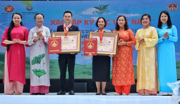 Kỷ lục Việt Nam: 200 món chay từ sen tại lễ hội ẩm thực chay ở TP.HCM