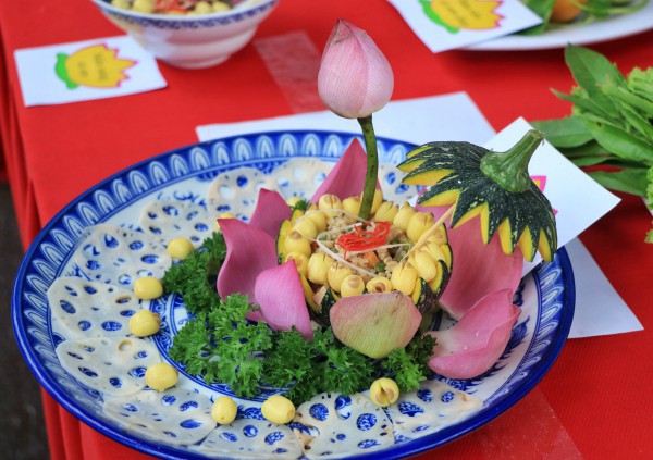 Kỷ lục Việt Nam: 200 món chay từ sen tại lễ hội ẩm thực chay ở TP.HCM