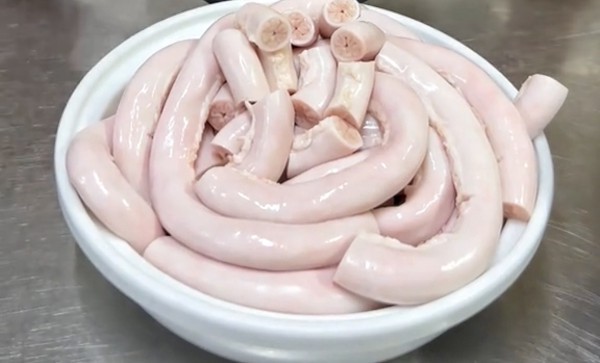 Lòng se điếu gây tranh cãi dữ dội trên mạng, thực khách lo lắng: Lòng se điếu gây tranh cãi dữ dội trên mạng, thực khách lo lắng: