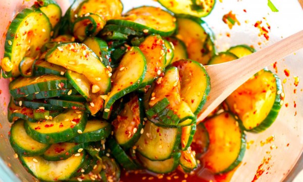 Mâm cơm truyền thống Hàn Quốc khiến người lười rửa bát “chạy mất dép”