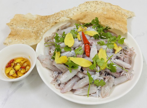 Mực bọt ngọt tới… xương