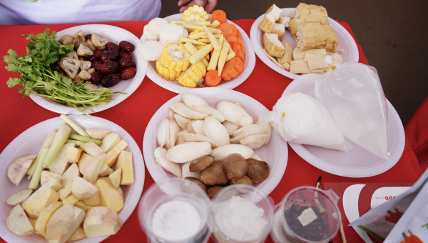 Ngày đầu lễ hội ẩm thực chay ở TP.HCM: Hấp dẫn hàng trăm món 