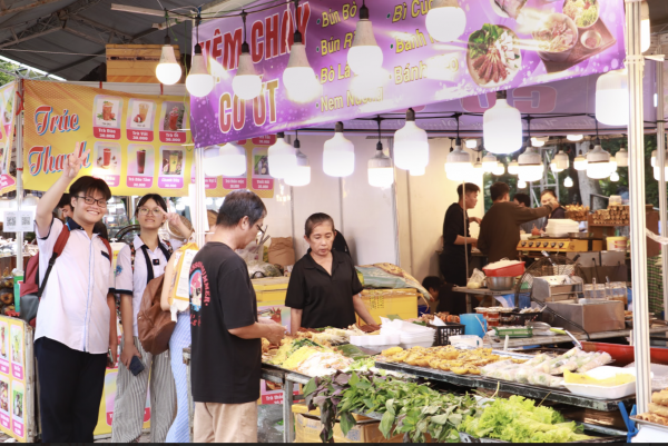 Ngày đầu lễ hội ẩm thực chay ở TP.HCM: Hấp dẫn hàng trăm món 