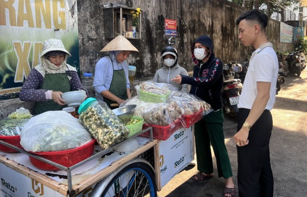 Ngoài bún bò, người từng sống ở Huế còn nhớ da diết món gân kiệu