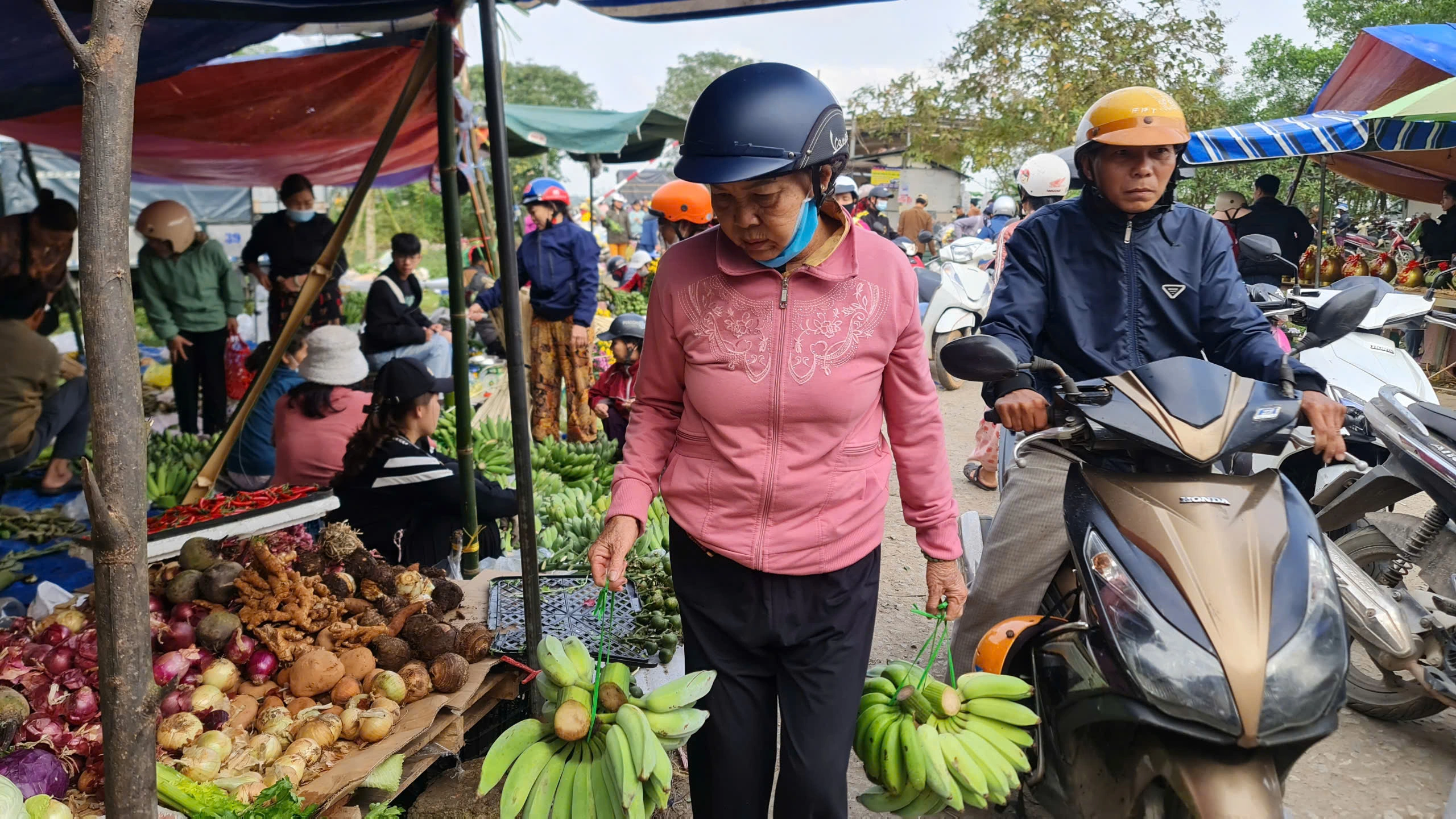 Người Huế chọn chuối ngày Tết: 