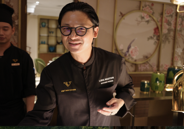 Nhà hàng Michelin của đầu bếp Luke Nguyễn lần đầu vào trung tâm thương mại