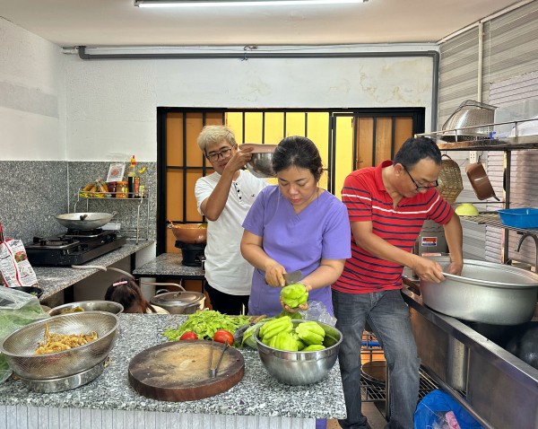Những quán buffet chay 0 đồng bình dân từng Những quán buffet chay 0 đồng bình dân từng