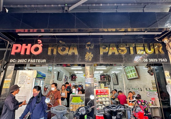 Phở Hòa Pasteur vắng mặt trong Michelin Guide 2025: Quán nổi tiếng giờ ra sao? Phở Hòa Pasteur vắng mặt trong Michelin Guide 2025: Quán nổi tiếng giờ ra sao?