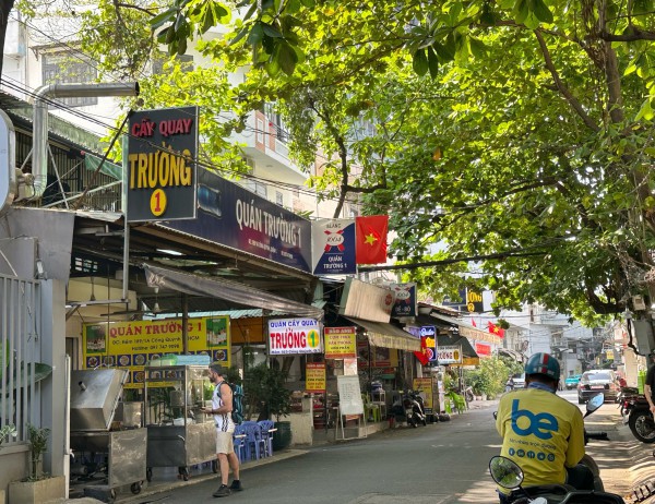 Phố thịt chó Cống Quỳnh ở TP.HCM thành 