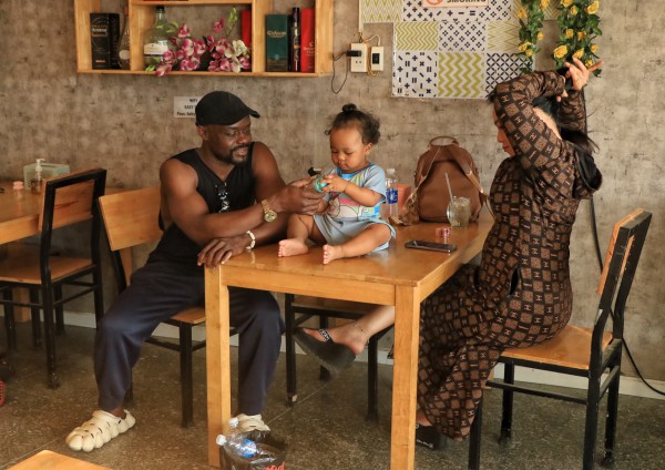 Quán ăn bán món Nigeria ở TP.HCM, khách châu Phi 