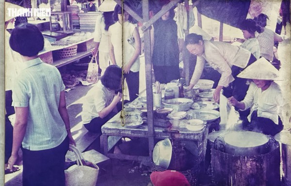 Quán bánh cuốn Michelin ở trung tâm TP.HCM: Thâm niên 65 năm, bà chủ có thói quen đặc biệt