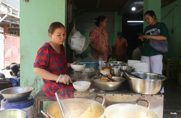 Quán bún bò Huế Quán bún bò Huế