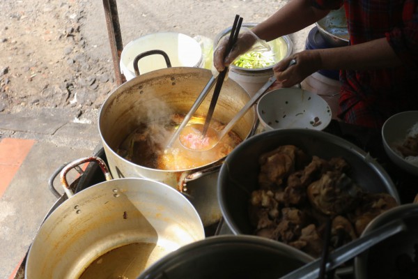Quán bún bò Huế Quán bún bò Huế