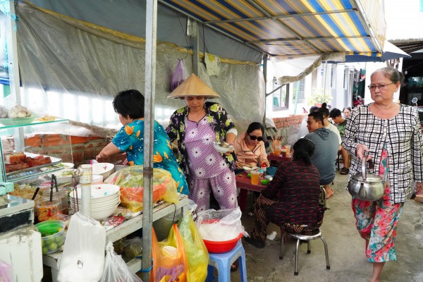Quán bún mắm trong chợ Quán bún mắm trong chợ