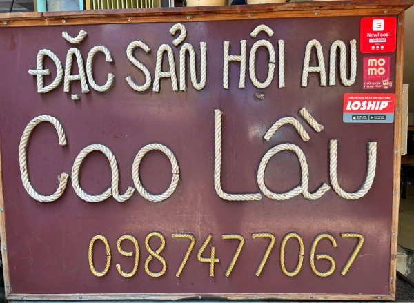 Quán cao lầu Hội An lạ nhất TP.HCM: Chủ quán bán một mình, hết vài chục tô là nghỉ