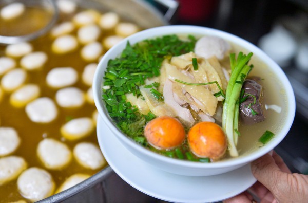 Quán phở gà 