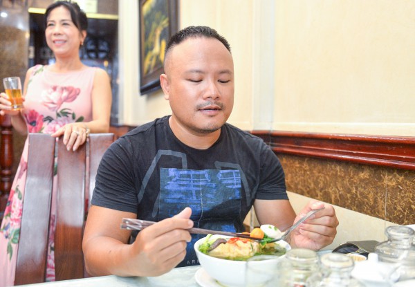 Quán phở gà 