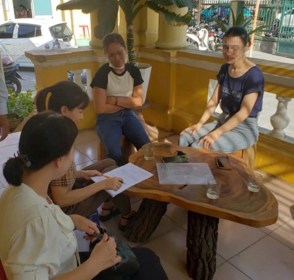 Quán vỉa hè rửa tô 
