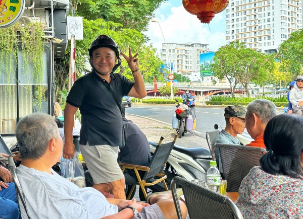 Tính đóng cửa vì ế, chủ quán cà phê TP.HCM cầu cứu: Tính đóng cửa vì ế, chủ quán cà phê TP.HCM cầu cứu: