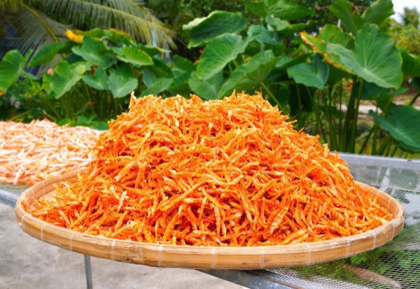 Tôm khô móng chim Cà Mau hiếm cỡ nào mà giá hơn 1,5 triệu đồng/kg?