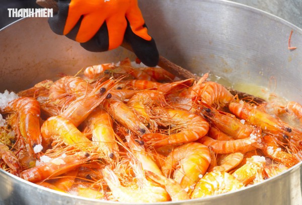 Tôm sú khô nguyên vỏ Cà Mau 