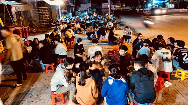 Xe tàu hũ 