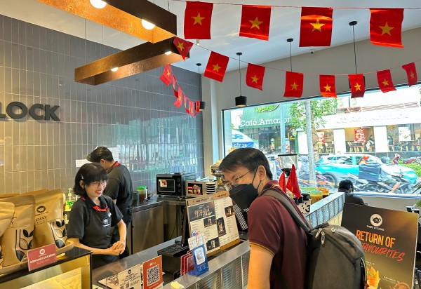 Xem diễu binh lễ 30.4 ở trung tâm TP.HCM: Chọn quán nào sẽ có Xem diễu binh lễ 30.4 ở trung tâm TP.HCM: Chọn quán nào sẽ có