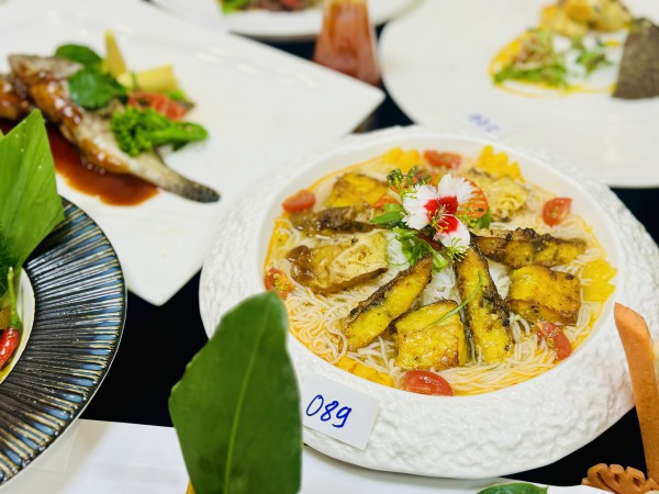 Ẩm thực Việt và màn công diễn đẹp mắt tại TP.HCM: Món ngon từ 100 loại cá