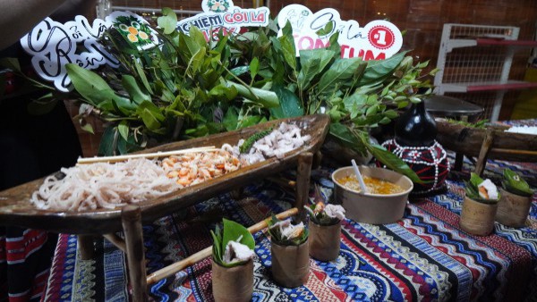 Đặc sản 15 tỉnh, thành phố hội tụ ở xứ Thanh Đặc sản 15 tỉnh, thành phố hội tụ ở xứ Thanh