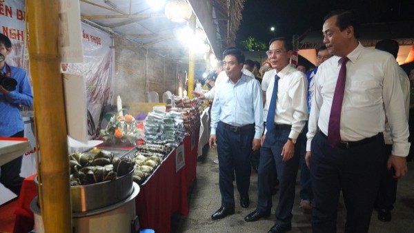 Đặc sản 15 tỉnh, thành phố hội tụ ở xứ Thanh Đặc sản 15 tỉnh, thành phố hội tụ ở xứ Thanh