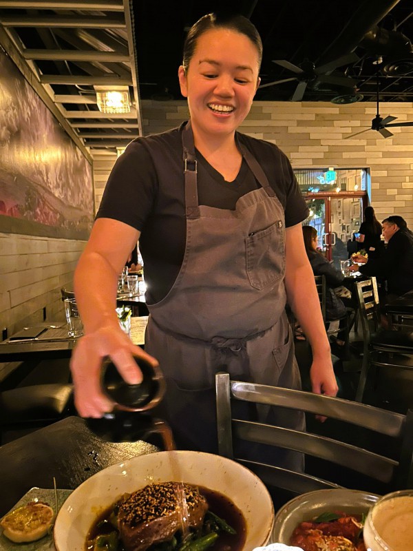 Đầu bếp gốc Việt chinh phục Las Vegas: 