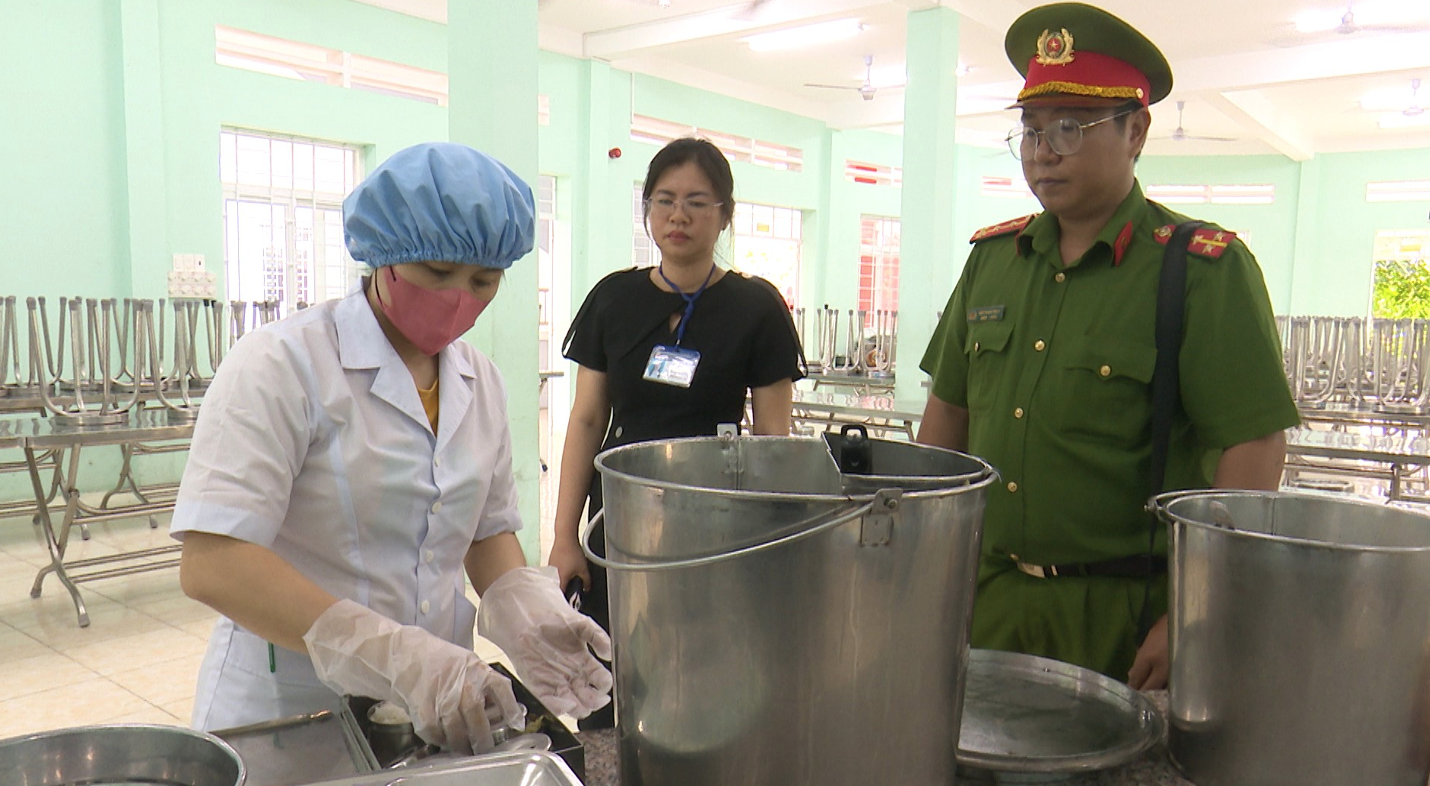 Bạc Liêu: Quyết liệt thực hiện các giải pháp bảo đảm an toàn thực phẩm
