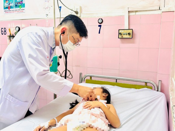 Sở Y tế TP.HCM báo cáo vụ 53 học sinh Trường tiểu học Bình Quới Tây nhập viện nghi ngộ độc thực phẩm