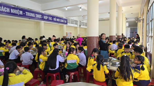 Vụ thông tin thực phẩm bẩn vào trường học: Lâm Đồng siết chặt an toàn thực phẩm