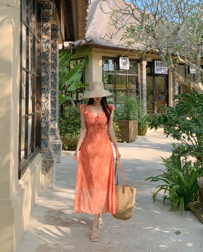 5 mẫu váy lý tưởng để mặc du lịch hè