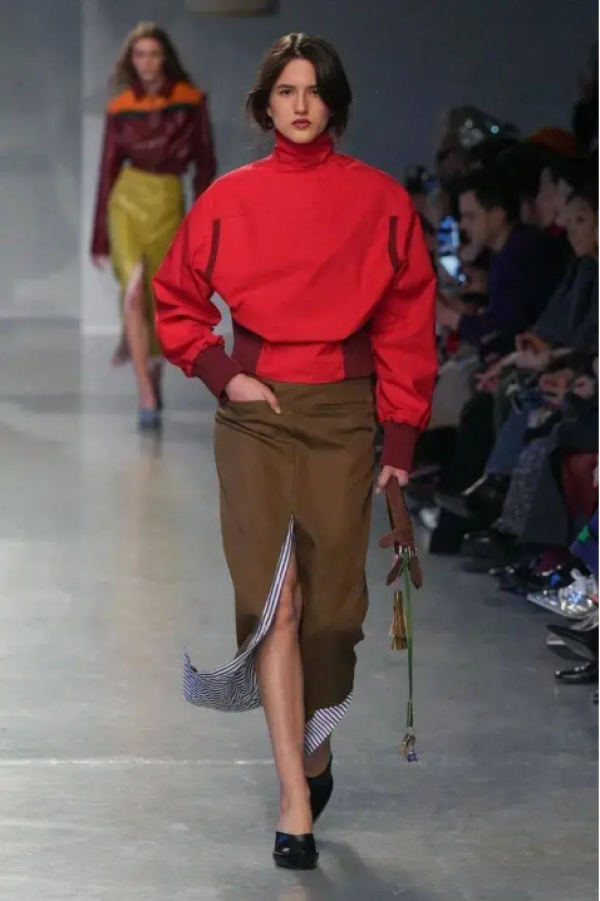 Bí quyết phối màu trang phục để luôn thanh lịch, sang trọng