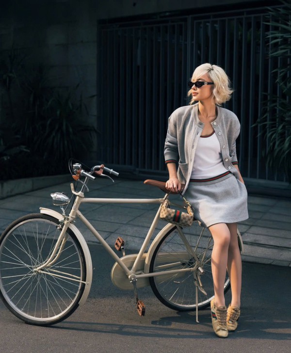 Bí quyết phối trang phục đơn sắc vừa đẹp vừa sang