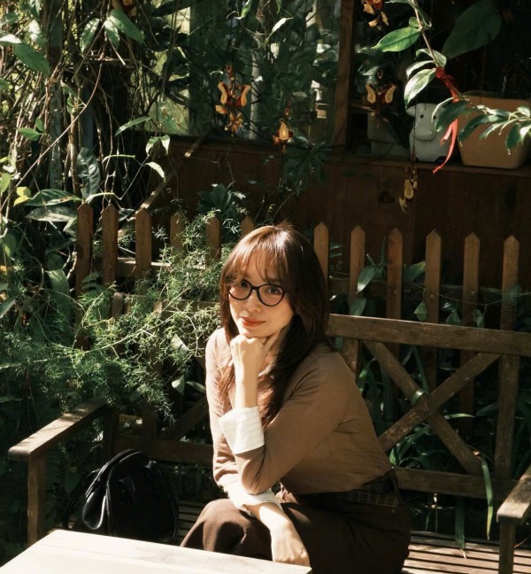 Ca sĩ Tóc Tiên đổi kiểu tóc, trẻ trung và dịu dàng hơn sau ly hôn