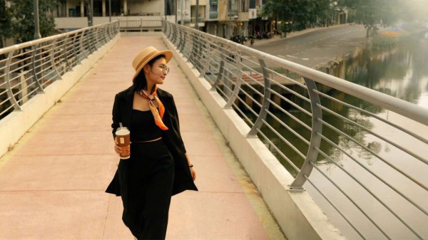 Chia sẻ bí quyết làm đẹp: Phụ nữ tuổi 30 - quần áo cũng là một ‘tấm danh thiếp’