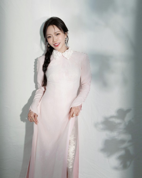 Diệu Nhi dịu dàng trong bộ ảnh áo dài tết