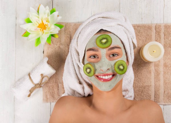 Giữ làn da tươi mát với các loại trái cây mùa hè 
