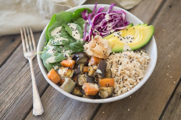 Jung Kook (BTS) ăn 1 bữa mỗi ngày để giảm cân, chuyên gia nói gì?