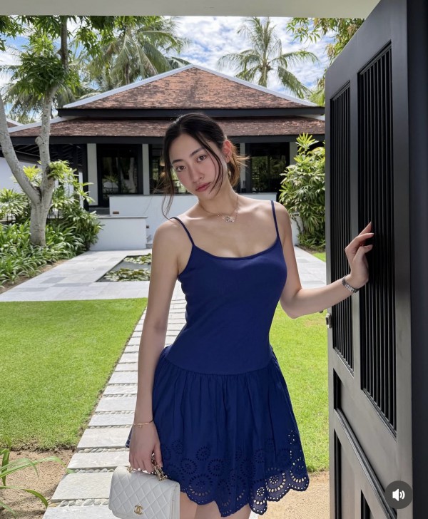 Không son phấn cầu kỳ, hoa hậu Lương Thùy Linh vẫn đẹp cuốn hút
