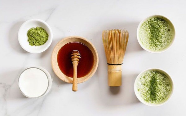 Làm đẹp từ gian bếp: Giảm mụn, dịu da nhờ trà xanh